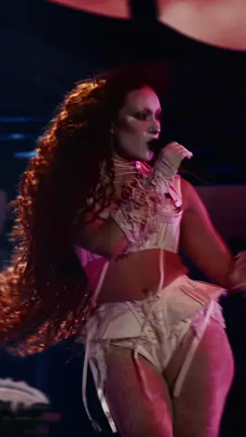 the giver at @Corona Capital 🎥 Bridget Craig