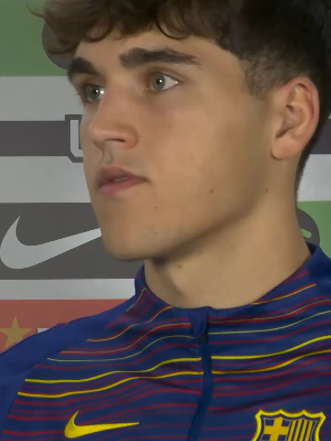 Pau Cubarsí w rozmowie z Mateuszem Święcickim po dzisiejszym meczu z Athletic Club. - Chcieliśmy wrócić do domu. Czuliśmy większe wsparcie. Kibice są dużo bliżej. #lazabawa #elevensportspl #cubarsi #fcbarcelona #barcelona