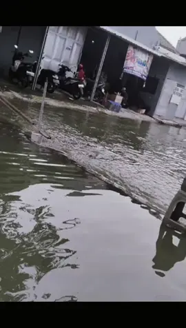 tetap menunggu dengan hati yang lapang, Yupp itu yang harus dilakukan jika Saat ini hidupmu sedang penuh sesak seoalah olah kamu tidak menemukan arti sebuah kebebasan. bebas menentukan arah hidupmu, bebas menggunakan uang hasil keringatmu, bebas menyuarakan isi hatimu, bebas menjadi diri sendiri. percayalah jika apapun situasi yang kamu Hadapi Saat ini kamu jalani dengan Iklas, yakin bahwa memang ini kehendak Tuhan yang harus kamu lewati, sesesak apapun hidupmu pasti Dia akan mengirimkan 