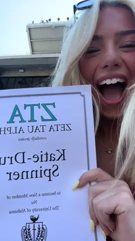 Best decision I ever made #universityofalabama #bama #bamarush #zeta 