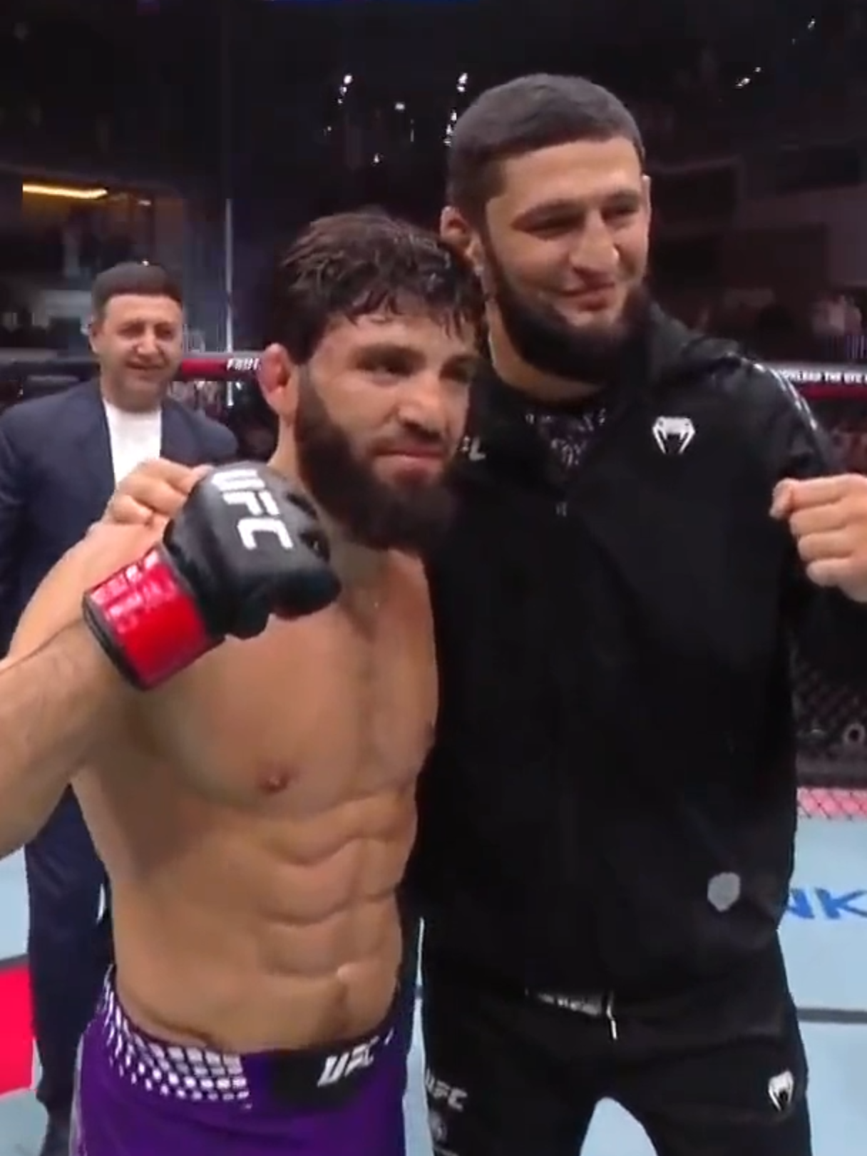 Nothin quite like celebrating with your best friend Khamzat 😁 #UFC #mma #armantsarukyan #khamzatchimaev