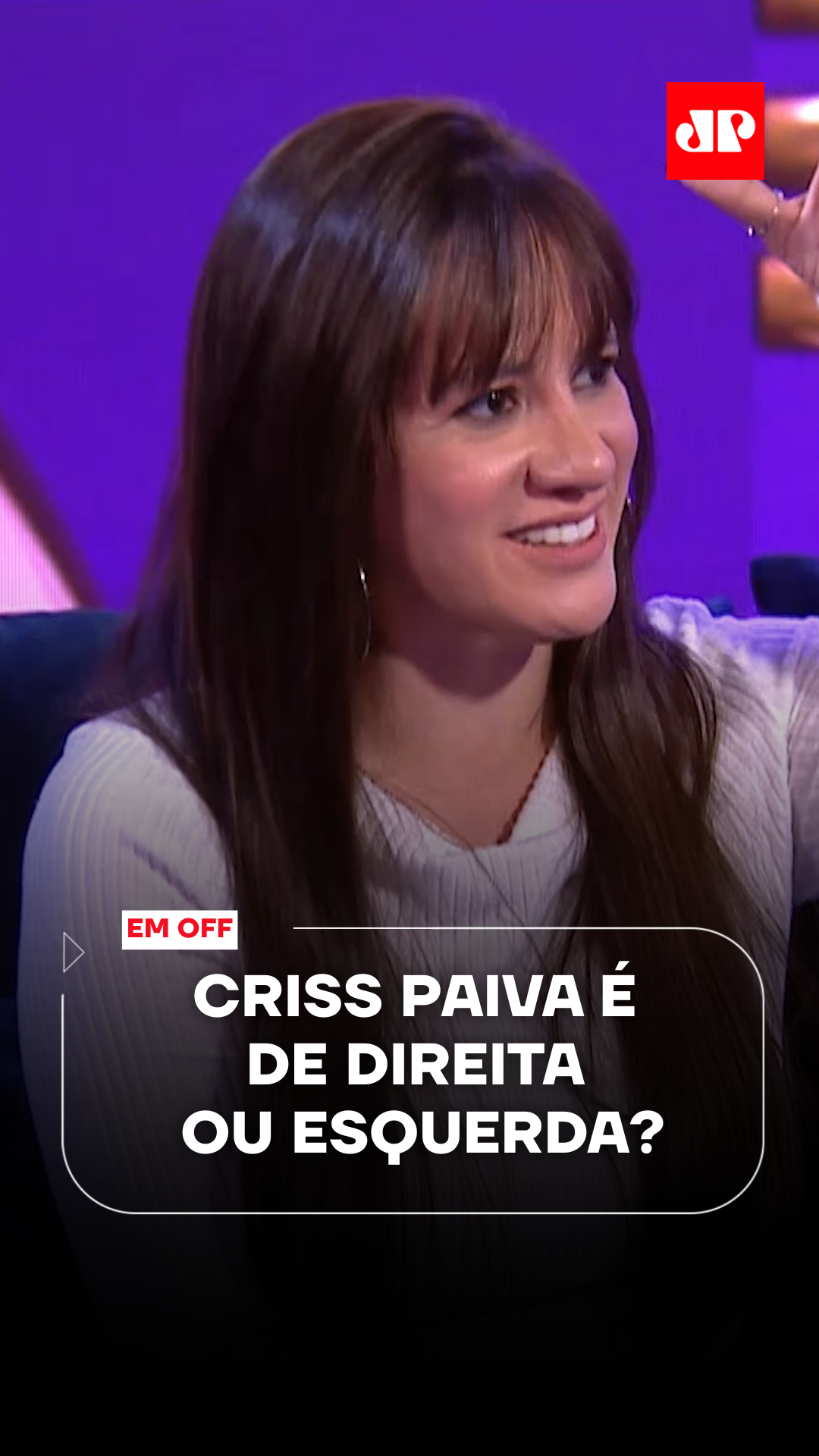 DIREITA, ESQUERDA OU AMBIDESTRA? Qual mão que Criss Paiva usa pra dar autógrafo? Ok... eu sei que não é bem isso que vocês querem saber! Ela já se posicionou politicamente e deu a maior confusão! A humorista não quer nem saber de postar opinião política daqui pra frente. A razão? Foi prejudicial a ela e a relação dela com a política foi tipo o final de Vale Tudo: decepcionante... Ela contou um pouco mais sobre o assunto no papo com Mari Cantarelli. Dá o play e assiste aí! ▶️ Assista ao #EmOff na íntegra no canal da Jovem Pan News no YouTube. 📺 Confira na JP News e Panflix 📌 Siga o nosso perfil @jovempannews #Política #Famosos #Celebridades #CrissPaiva #Humorista