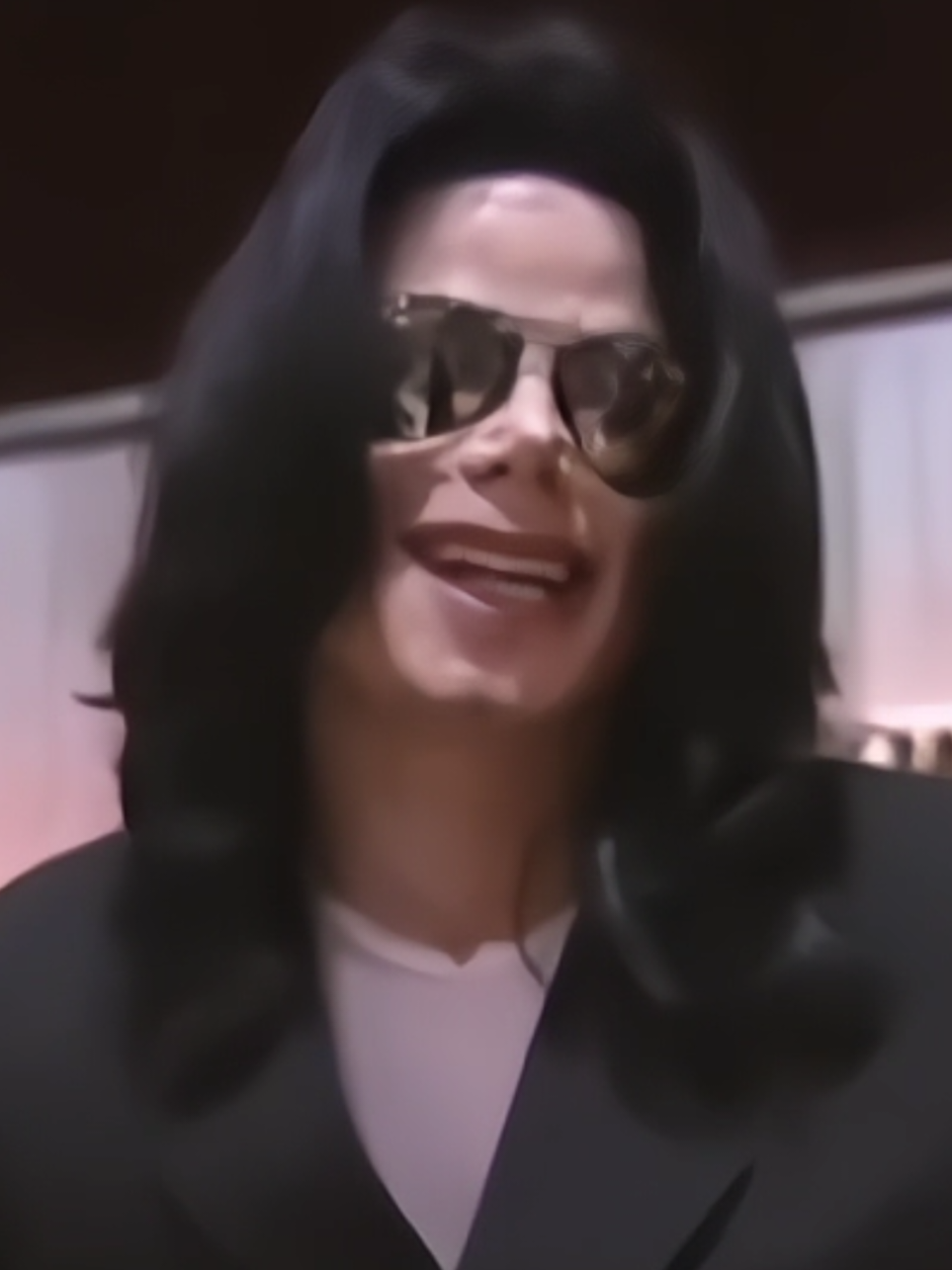 Michael Jackson visits orphanage in Tokyo, Japan(May 28, 2006) #michaeljackson #kingofpop 