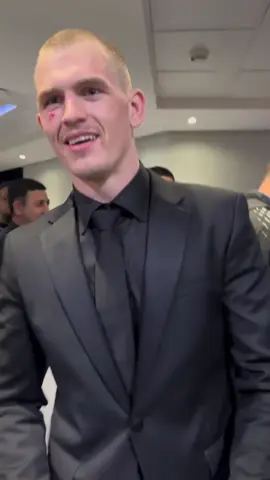 Кук 0лд незнает где находится  #KhamzatChimaev  #Borz  #UFC  #Champion  #sport   