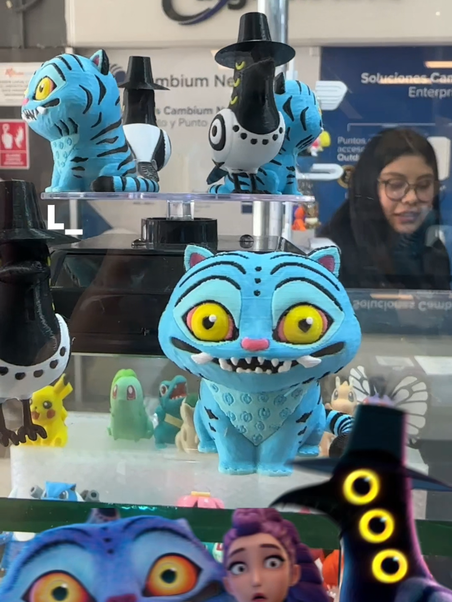 Para los fans de las Guerreras K-Pop llegaron las figuras 3D de Derpy y Sussie ✨ a un precio súper económico  Están volando en tienda así que corre por la tuya!! 📍CC Arenales Plaza en el primer piso  . . . #guerreraskpop #demonhunter #muñecosguerreraskpop #derpyguerreraskpop #arenalesplaza