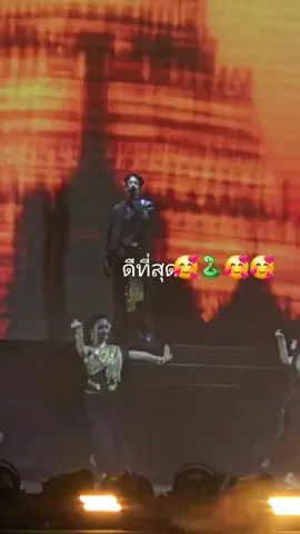 #เทรนด์วันนี้ นี่ยังคิดว่าโชว์นี้ของนู๋แบมแบมจะแสดงแบบไหน ละน้องทำออกมาได้อลังมากกกก รำอะ รำไทย สวยมากจริง ๆ ๆๆๆๆ #bambamhometownconcertday1  #bambam1a 