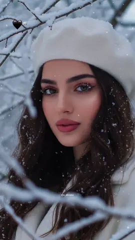 Yapay Zeka (Al) Google Gemini   Kar Fotoğrafımı Gemini ile Nasıl Yaptım? 1️⃣ Gemini’ye Gir Telefonundan veya bilgisayardan gemini.google.com adresine git. 2️⃣ “+”ya Tıkla Sohbet kutusunun yanındaki + simgesine tıkla. Bir selfie seç ve yükle. 3️⃣ Yazıyı Yapıştır Yorumlardaki yazıyı (kızlar / tesettürlü kız / erkek için sana uygun versiyonlar) kopyala ve yapıştır. Sonra “Oluştur” butonuna bas.  📸 Sonuçları Sizde Yorumlarda  Paylaşın🥰, #gemini #al #yapayzeka #prompt #keşfet 