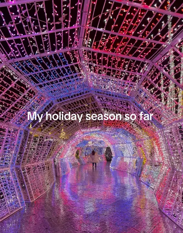 I love the holidays❤️🎄⛸️✨ #christmas #holidays #christmasinspo 