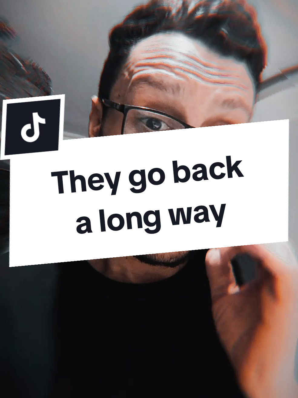 تعلم عبارات باللغة الانجليزية  Learn English Expressions  They go back a long way #تعلم_اللغة_الإنجليزية  #تعلم_على_التيك_توك 