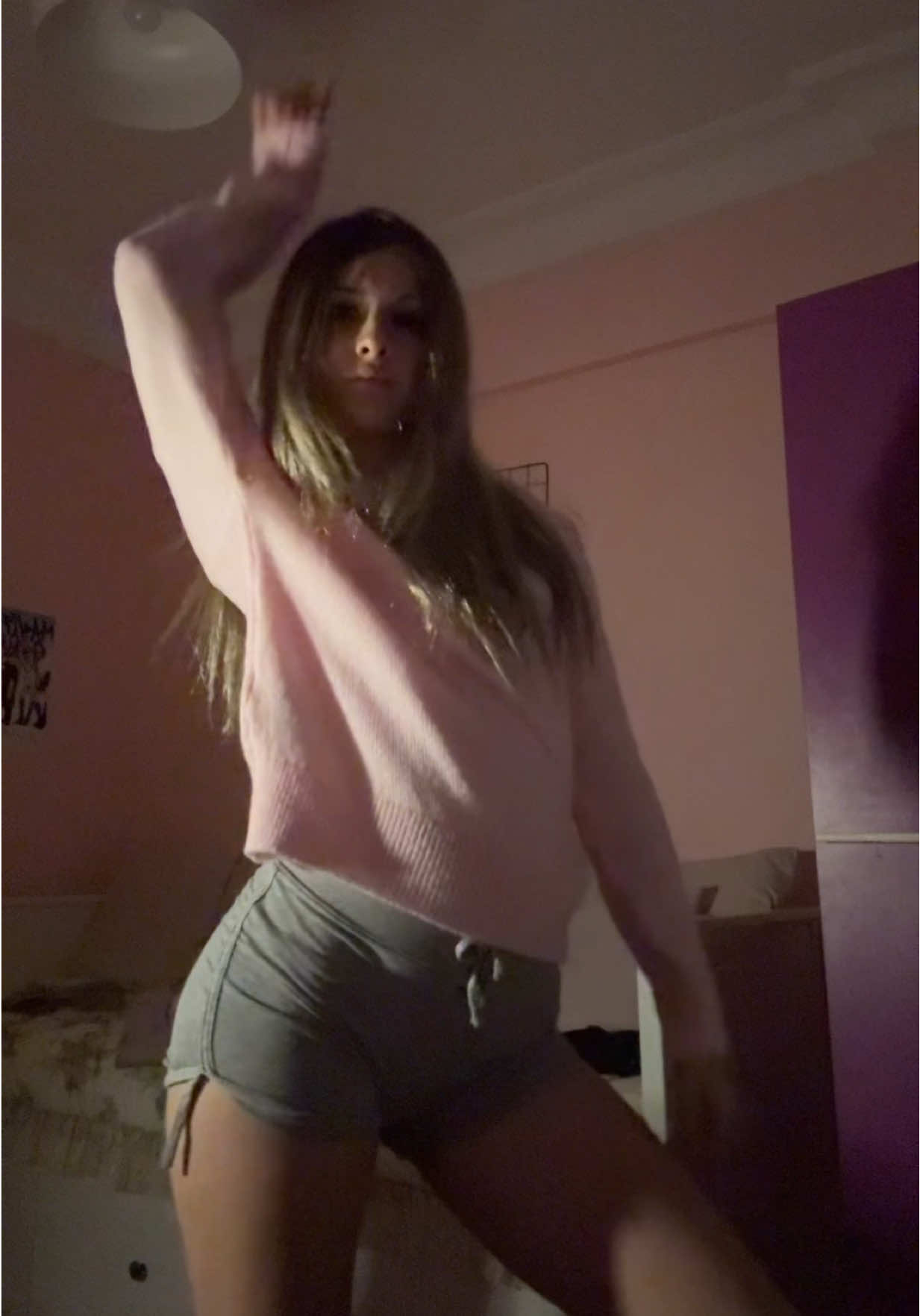 tam anlamiya gece 1 de gelen dans etme perileri (kesinlikle attigima pisman olucam)