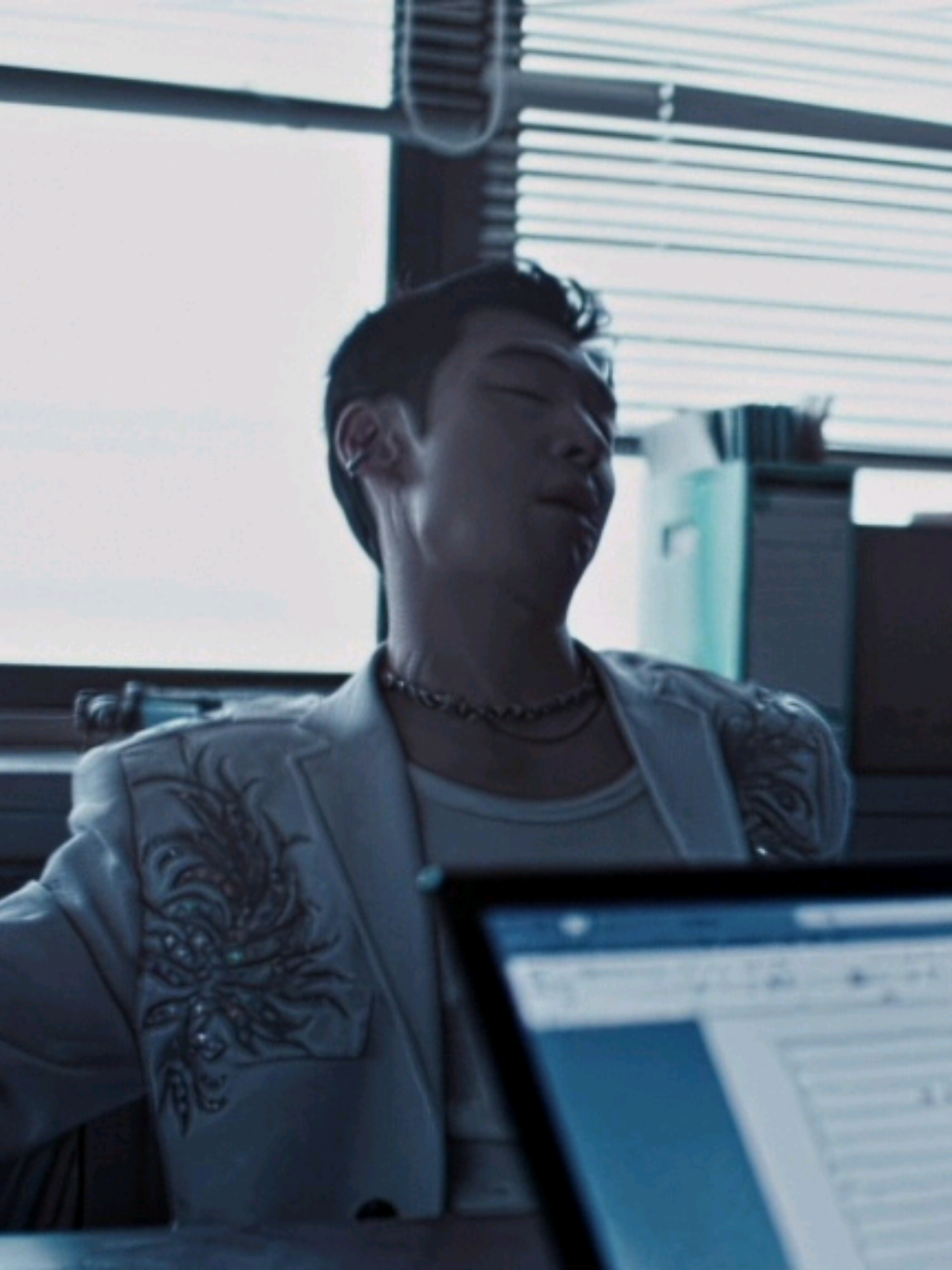 our trilingual king | #taxidriver #fyp #kimdoki #taxidriver3 #kdrama | fake everything, original content 