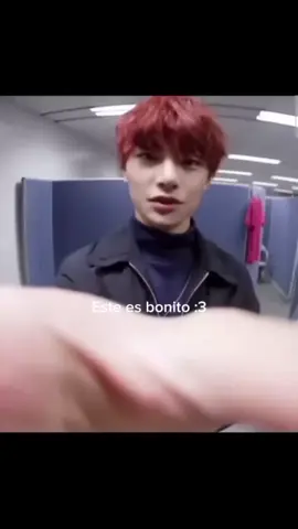 esque amo a Innie con Brackets :(  #parati #noflop #podercerdito #Jeongin #StrayKids 