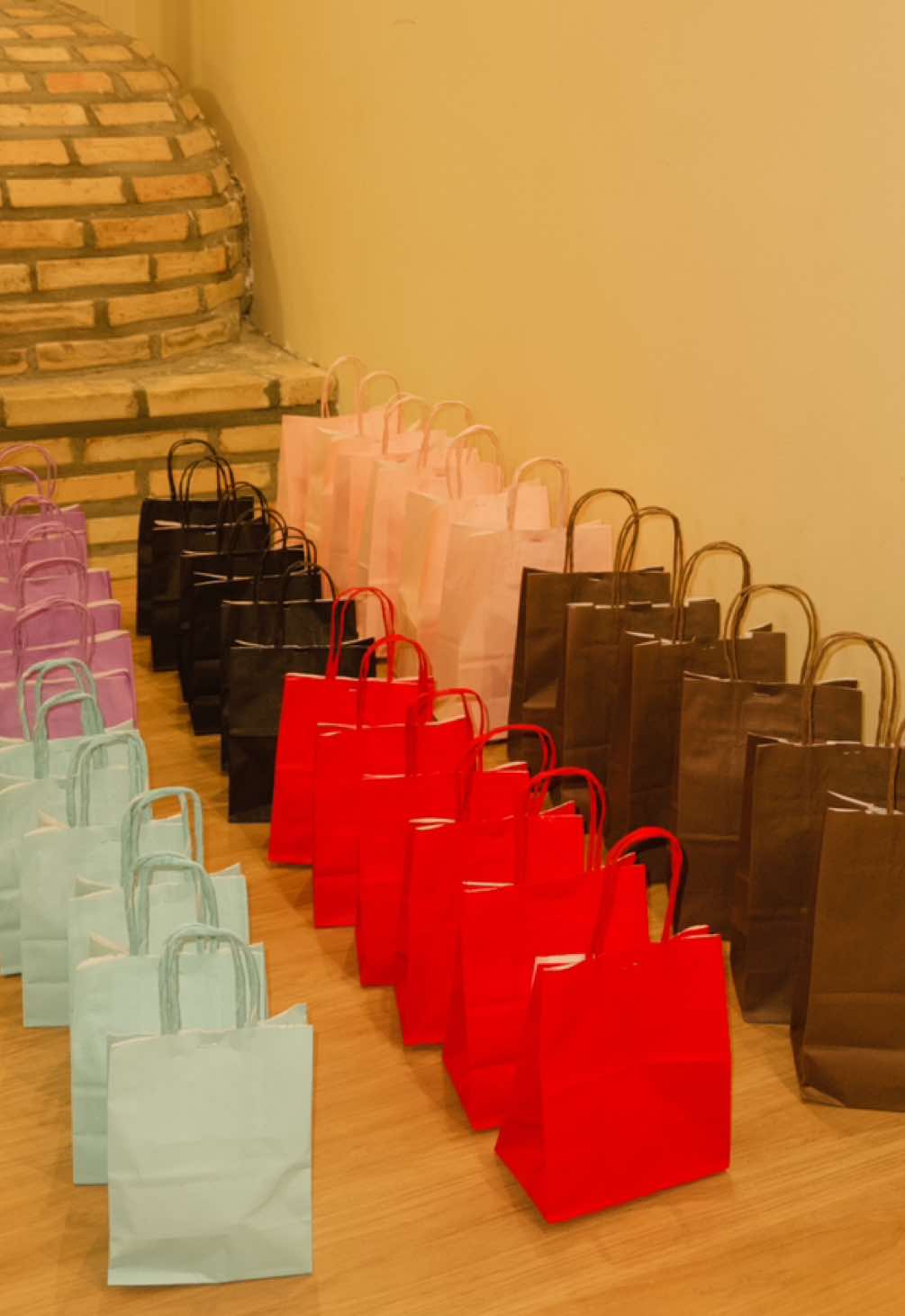 Girls night 💗 #festadascores #amigas #fyp #confracomamigas #momentos  @Amanda @Luiza @AliceGuimaraes._ @Milena @user8768998758.0 