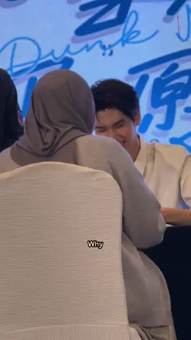 From clueless to asking as boyfriend 😂 Finally im not single anymore @dunknatachai  DUNK IN HANGZHOU  #DunkFSinHangzhou