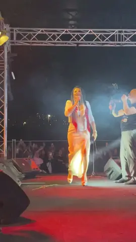 Yüreği güzel Görümceciğim❤️🧿@Tülay Maciran #tülaymaciran #konser #türkü #keşfetbeniöneçıkar 