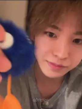 malah ngaku kalo dia abis ngantongin itu 😭😭🤧 #YUSHI #SION #RIKU #NCT #NCTWISH 