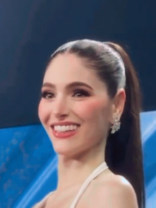 Su sonrisa todo que ver 🫠😻#stephanyabasali #fyp #missvenezuela 