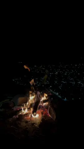 وفي موسم الوَردِ ماذَا لو نلتَقِي بِلا وعد وتَجمعُنا الوانُ الرّبيع ؟. ب͒ق͒ل͒م͒ي͒ ا͒ل͒مت͒و͒ا͒ض͒ع͒  م͒ن͒و͒ع͒ا͒ت͒ ا͒ي͒ا͒م͒ ز͒م͒ا͒ن͒ 