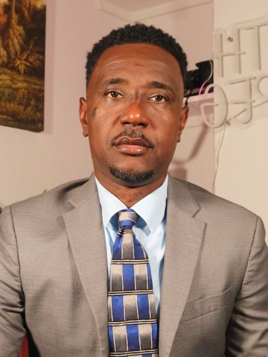 P aswiv fason dealer yo vle vamm nou machin#live #negotiation #tiktok #uber #driver #insurance #teslacybertruck