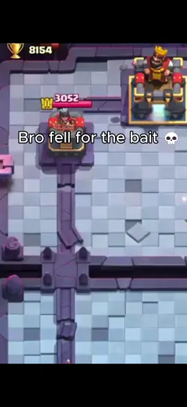 Bro actually fell for the bait #fyp #viral #clashroyale 