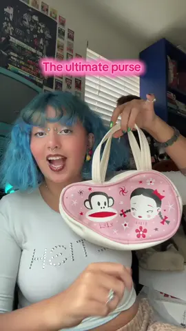 Yayyyy :) #bluegirl #maximalist #ebayfinds #markryden #personalstyle 