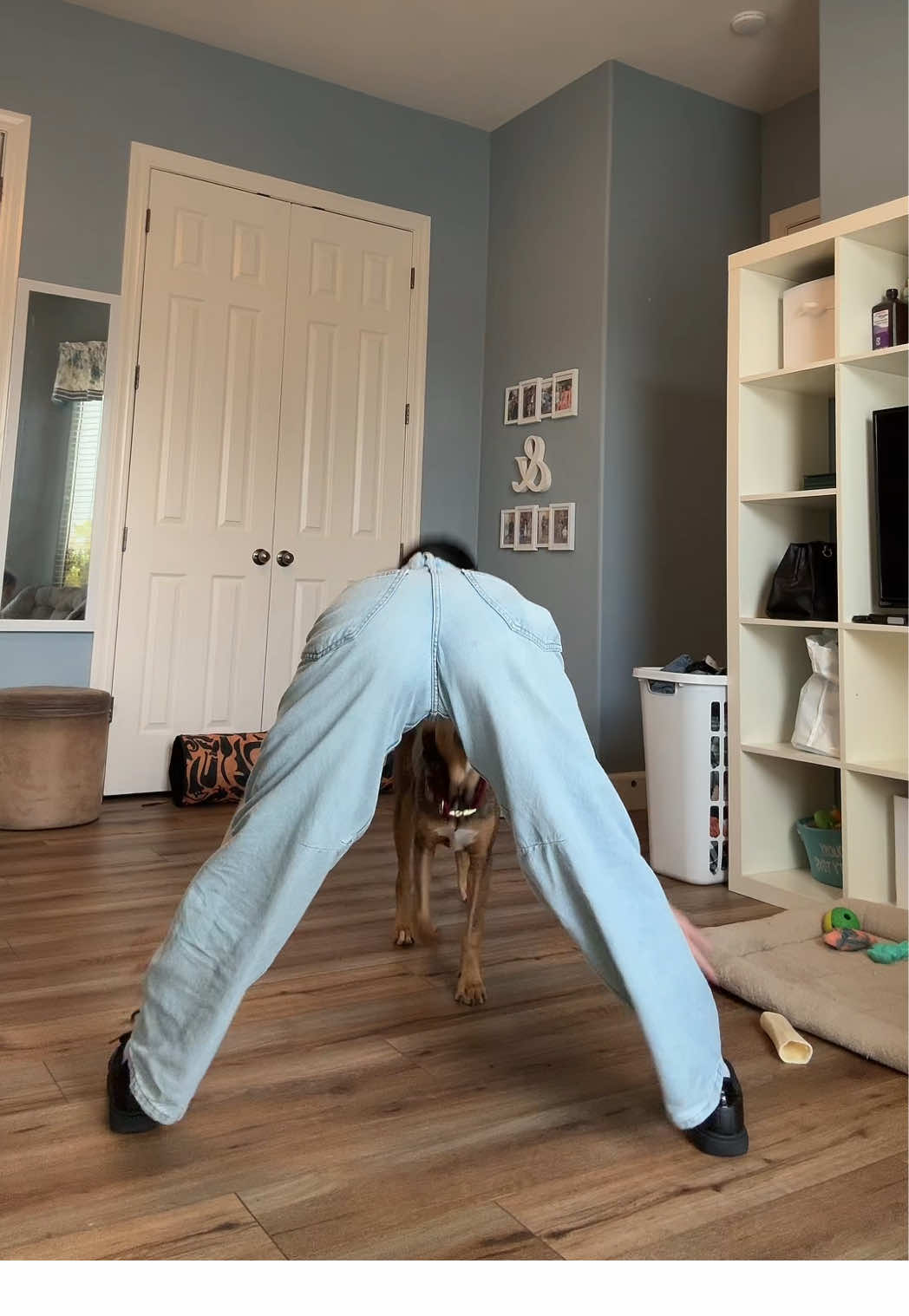 Blooper from the silent dance challenge 😂😭 She’s okay. #fy #blooper #trending #viral #silentdancechallenge 