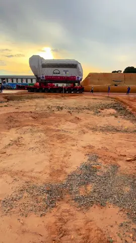 Komen2 dulu ketua harga mobil remot🥶#ipiphelmkuning #IPIP #drivermuda #cctvlbdgacor #KULI 