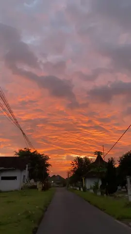 Akhir2 ini suasana vibesnya udah mulai terasa🥺 #ramadhan #lebaran #vibeslebaran #vibesramadhan #fypfiralシ 