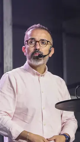 Pare de usar sua história triste como desculpa para não avançar. Receba o poder do Sangue de Jesus e avance.  #diegomenin #sabedoria #maturidade #equilíbrio 