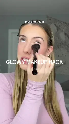 The ultimate air brush makeup hack! How to get glass skin🥰 #makeuptutorial #makeuphacks #airbrushmakeup #glowymakeup @Saie 