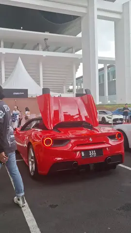 ferrari close the roof #f8 #ferrari #fyp 