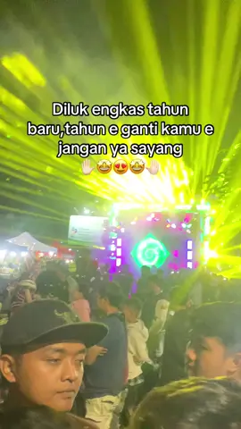 Tag pasanganmu 🤭#fyp #karnaval #karnavalsoundsystem #soundhoregjawatimur #horeg 