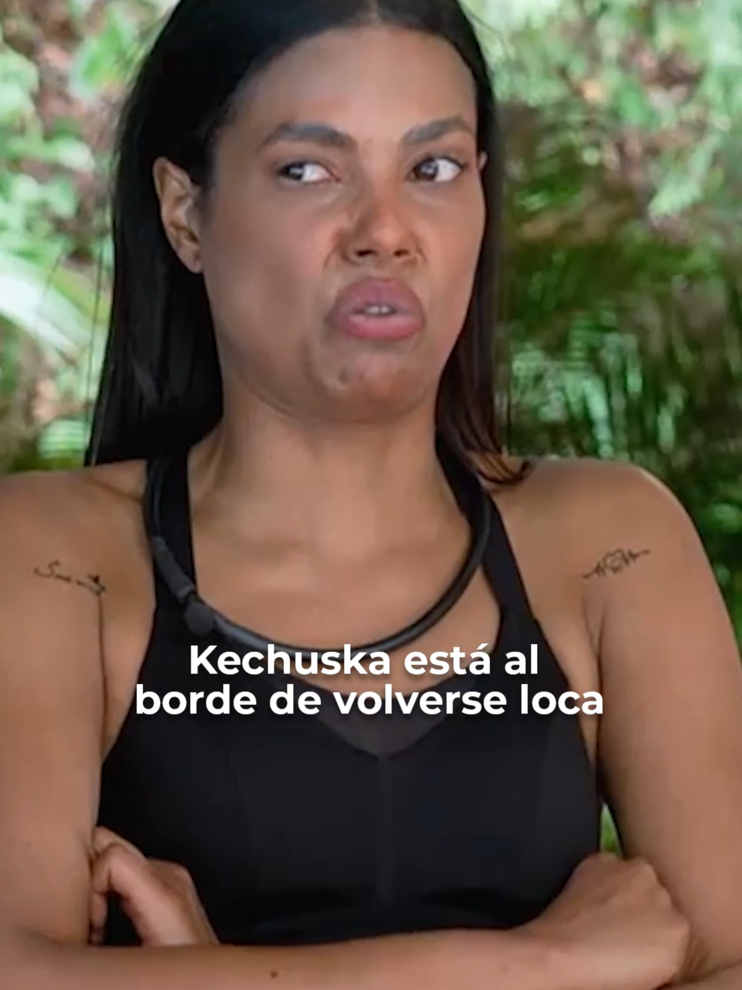 Kechuska se encontró un desorden terrible en la casa Alega 😱🧹 y les echó la culpa a sus compañeros… pero hay un pequeño detalle: ella está sola 🤡🏠. #SábadosFelices