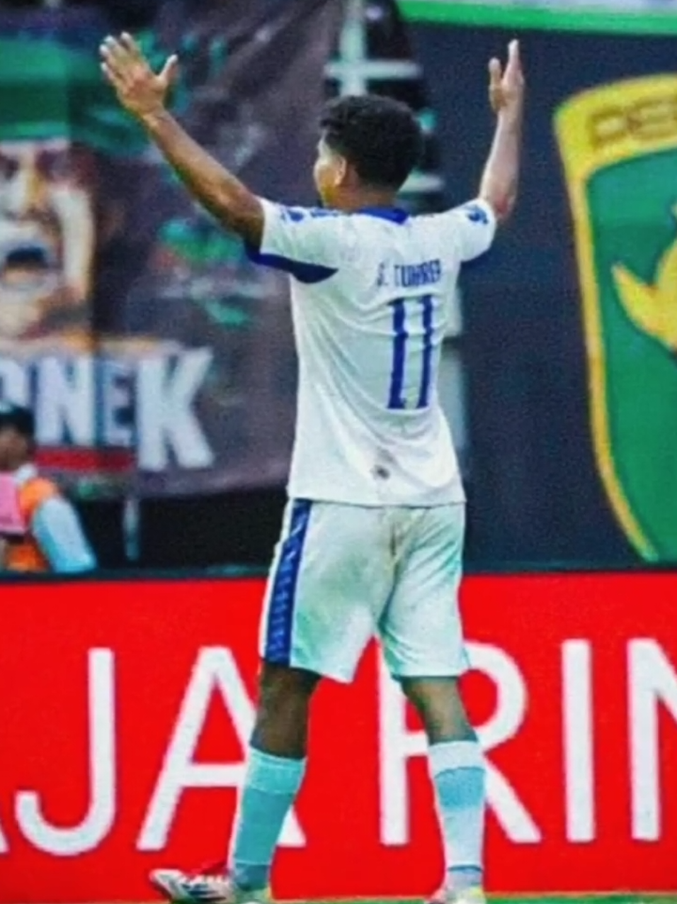 PEMAIN MALANG TIRUEN MENTAL E SALIM JOSS JISSSS UMAK SINGO 🔥🦁 #fyp #aremapersebaya 