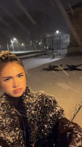 Je crois il y en a ils sont trop heureux, carrément ils sont par terre 🤣🤣