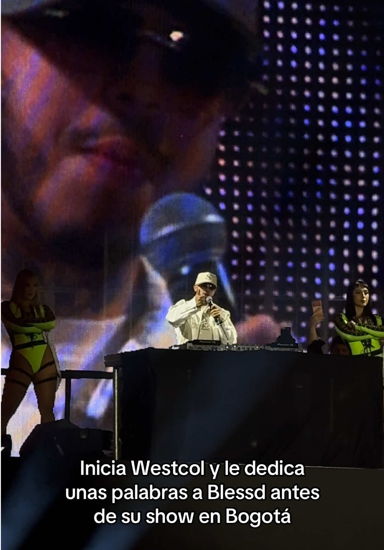 Westcol inicia el concierto de Blessd en el Vive Claro y le dedica unas palabras ¿qué les parece? #blessd #blessdelbendito