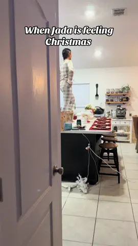 Who is excited for Christmas #rodriguezpadillafamily #christmas #santa 