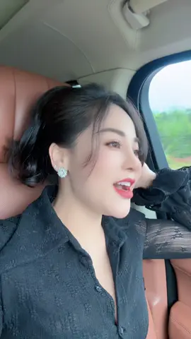 Ngày mới tràn đầy năng nhé cô gái