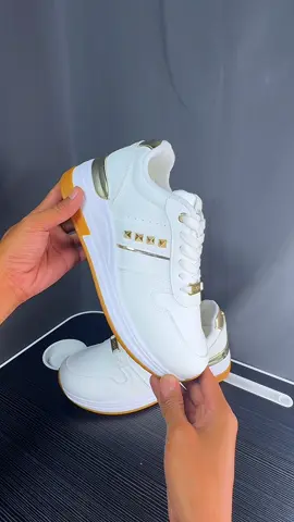 #sepatuwanita #sepatucewek #sepatusneakerswanita #sepatuori 