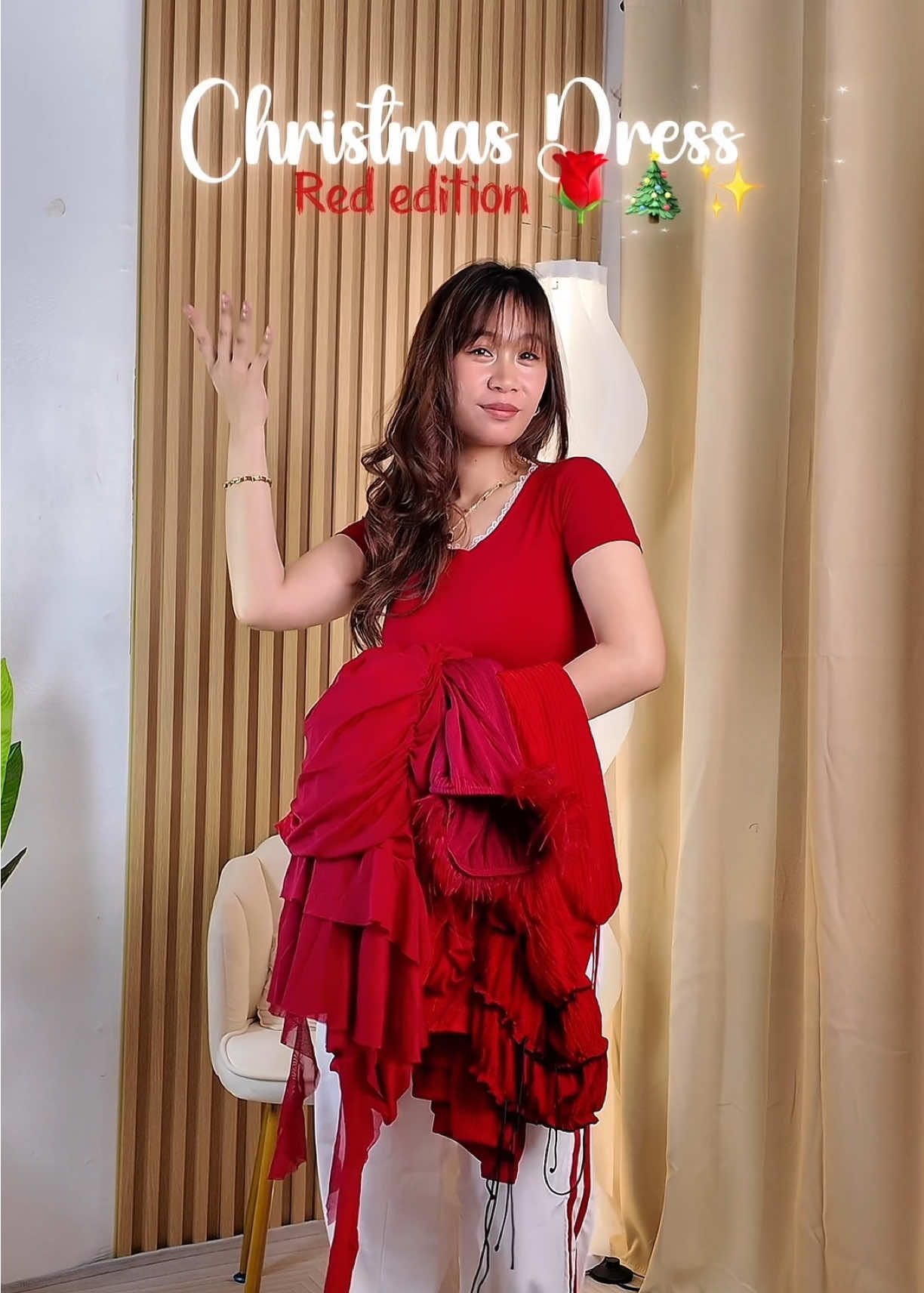 “5 Red Dresses para sa Perfect Christmas Slay ❤️🎅🏼” “Level up your holiday look with these must-try fits.” 🎄✨ #PaskoOOTD #RedDressEdit #FashionPH #HolidaySlay2024 #TrendingFits
