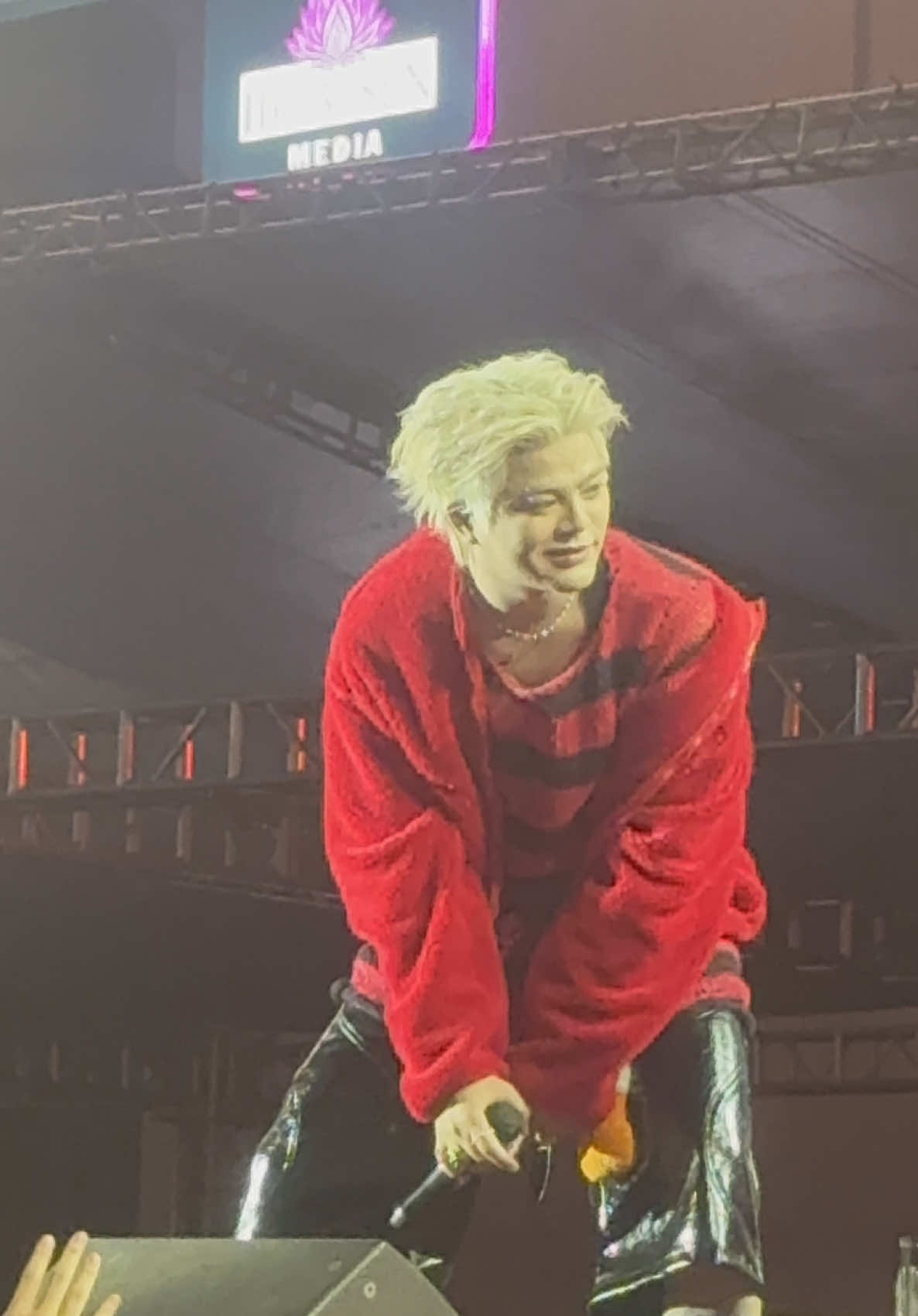 Trong cùng một ngày RHYDER diễn 2show thì chúng mình làm gì?? Thì….. Mình cùng chạy cả 2show cùng cậu ấy 😆🔥🔥 Một ngày quá trọn vẹn với RHYDER rùiiii 🥰 #RHYDER #TRAP #THEFIRSTALBUMTRAP #jollibee 