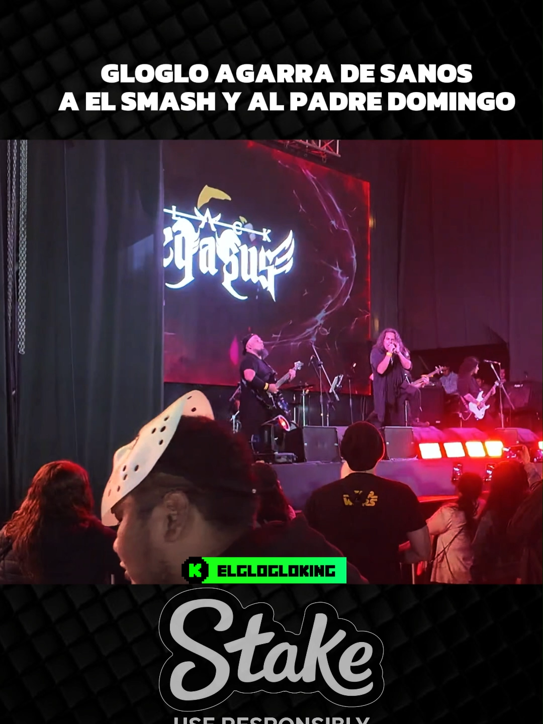 GLOGLO AGARRA DE SANOSA EL SMASH Y AL PADRE DOMIN