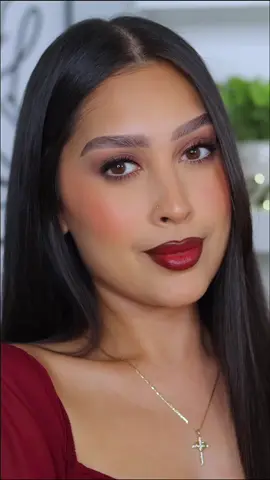 Cranberry makeup > cranberry sauce (don’t @ us) ✨ @Morphe Cosmetics Naughty Eyeshadow Palette in Shades Tantrum, Play Nice, Hot Temper, Born Baddie and Rein it in ✨ @M.A.C Cosmetics Store M·A·Cximal Sleek Satin Lipstick in Brickola #UltaBeauty #cranberrymakeup #friendsgiving #holidaymakeup #berrytones 🎥: @TatanishaSankar 