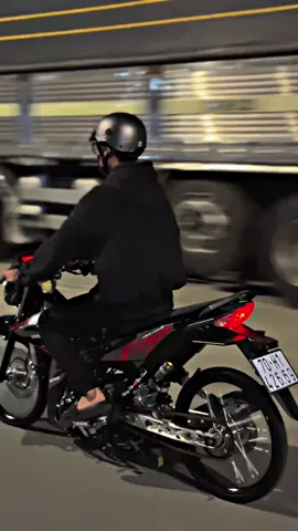 Ae có dám chạy ngoài đường #satriaf150 #satria150fi_độ_kiểng #xedovietnam #raider150fi 