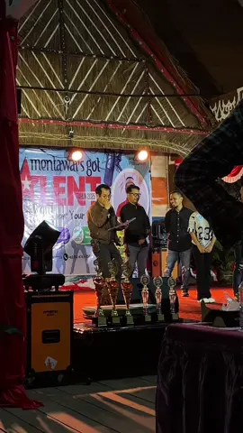 Dari kecil sudah suka menari, setiap ada acara tari dia selalu ikut, dan ga nyangka setiap harinya dia berproses semakin baik.  Katanya latihannya cuma 2 hari, bikin koreonya juga sendiri. Selamat girls yaaa🫶🏻🎉 #fyptiktoktrend  #dance  #nusantara 