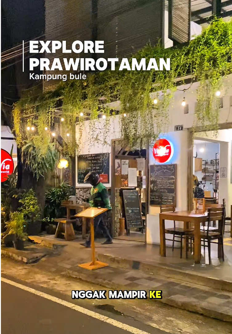 prawirotaman kalo makin malem makin rame, kamu wajib cobain kalau kejogjaa dan makin hemat kalau nginepnya direddorz #Reddoorz #bukasemuapintu #makutaguesthouse #prawirotamanjogja 