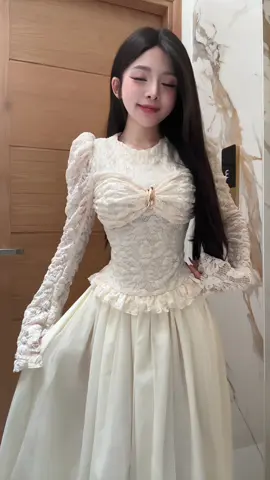 tiểu thư quá mấy c oi#benhungle #fyb #damtiecsangchanh #damxinh #setdoxinh 