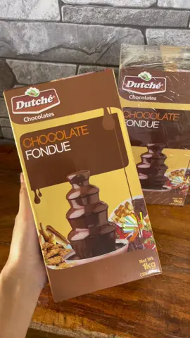 tried the Dutché Chocolate Fondue and it’s honestly perfect for a chocolate fountain — smooth, rich, and flows really well <3  #dutchechocolate #chocolatefondue #chocolatefountain #chocolate #fyp 