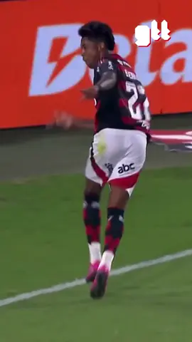 GOL DE DENTRO DA ÁREA DE BRUNO HENRIQUE DO FLAMENGO CONTRA O BRAGANTINO #brunohenrique #flamengo #futebol #bragantino #brasileirao