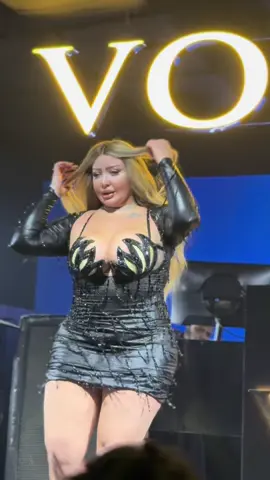 سوبر ستار الرقص الشرقي #بوسي في اقوي حفلات VOLT Lounge 